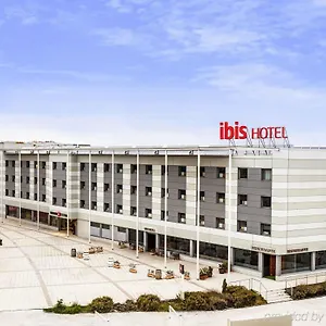 Отель Ibis Madrid