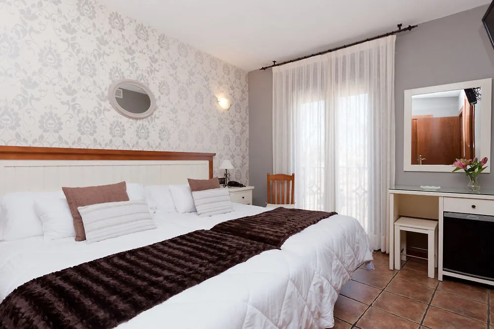 Hotel Medina De Toledo Spain